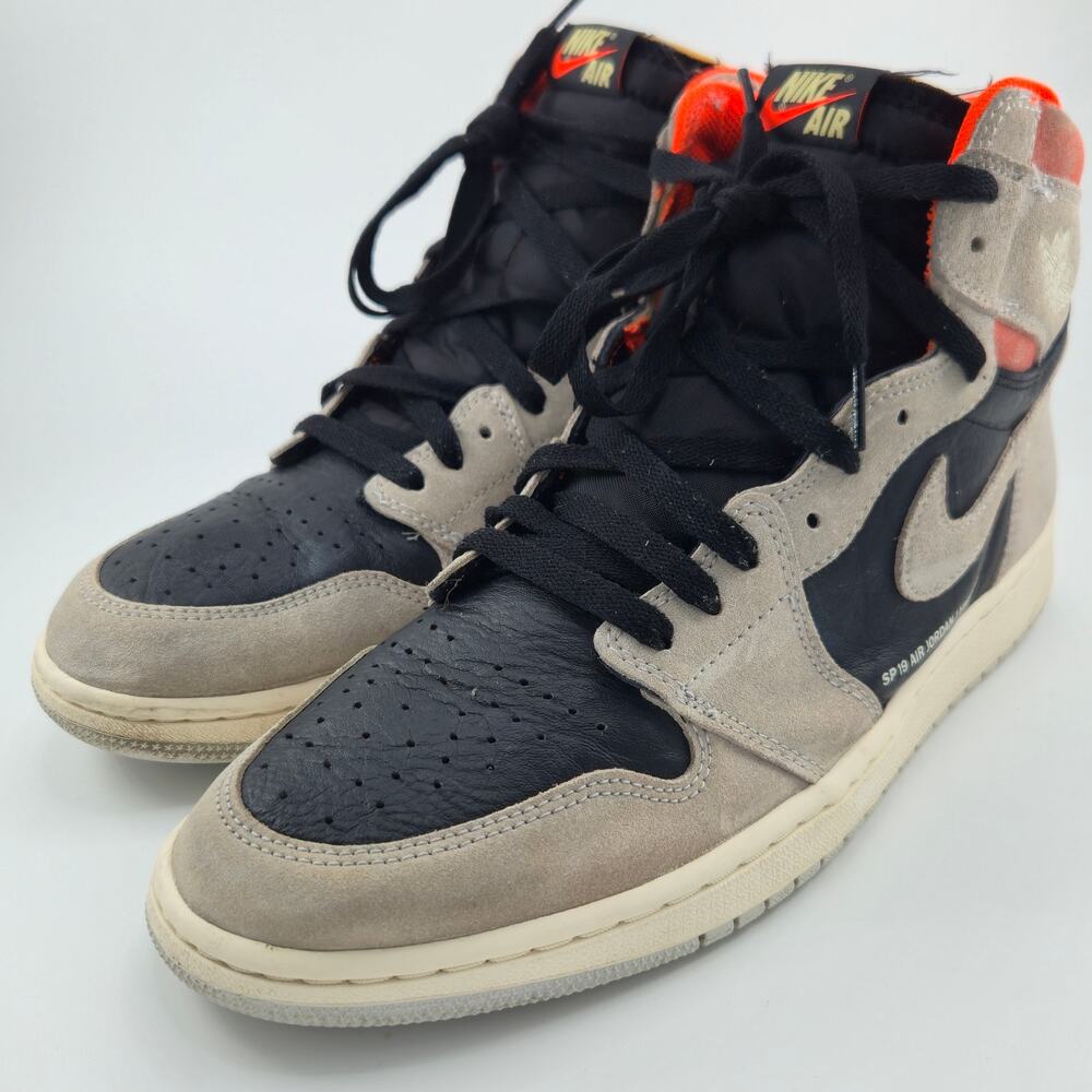 Nike Air Jordan 1 Retro High OG Grey Hyper Crimson Mens Size 12 555088-018